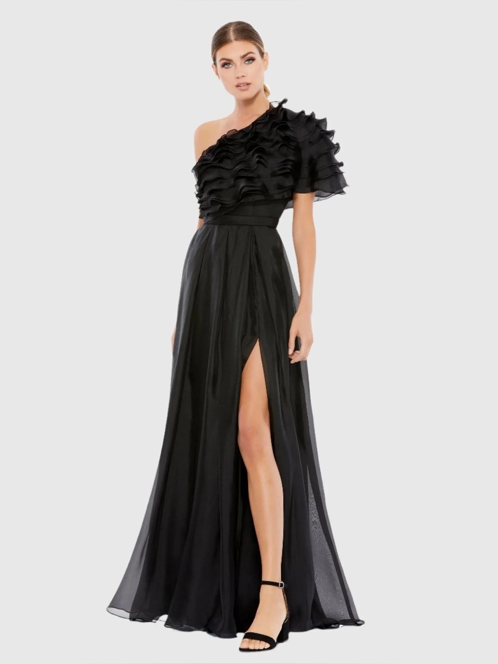 IEENA FOR MAC DUGGAL
Black Ruffle Layered One Shoulder Gown size 8